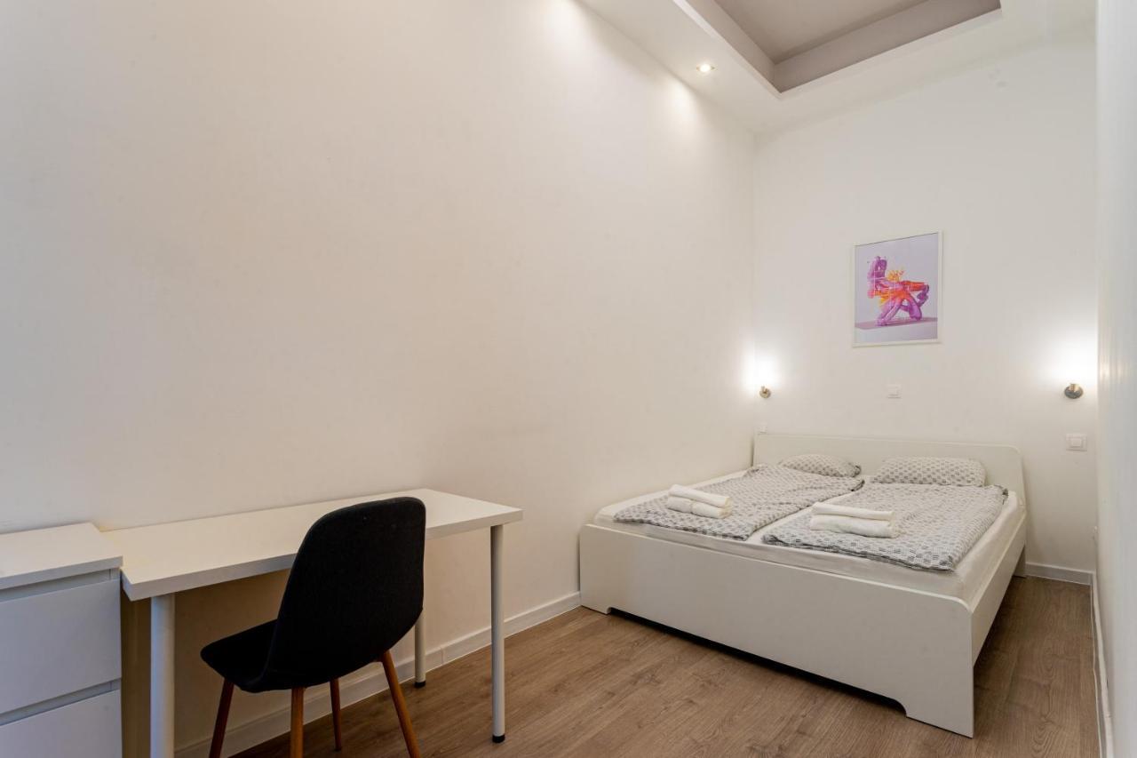 Modernized Condo At Kiraly 51 Budapeste Exterior foto
