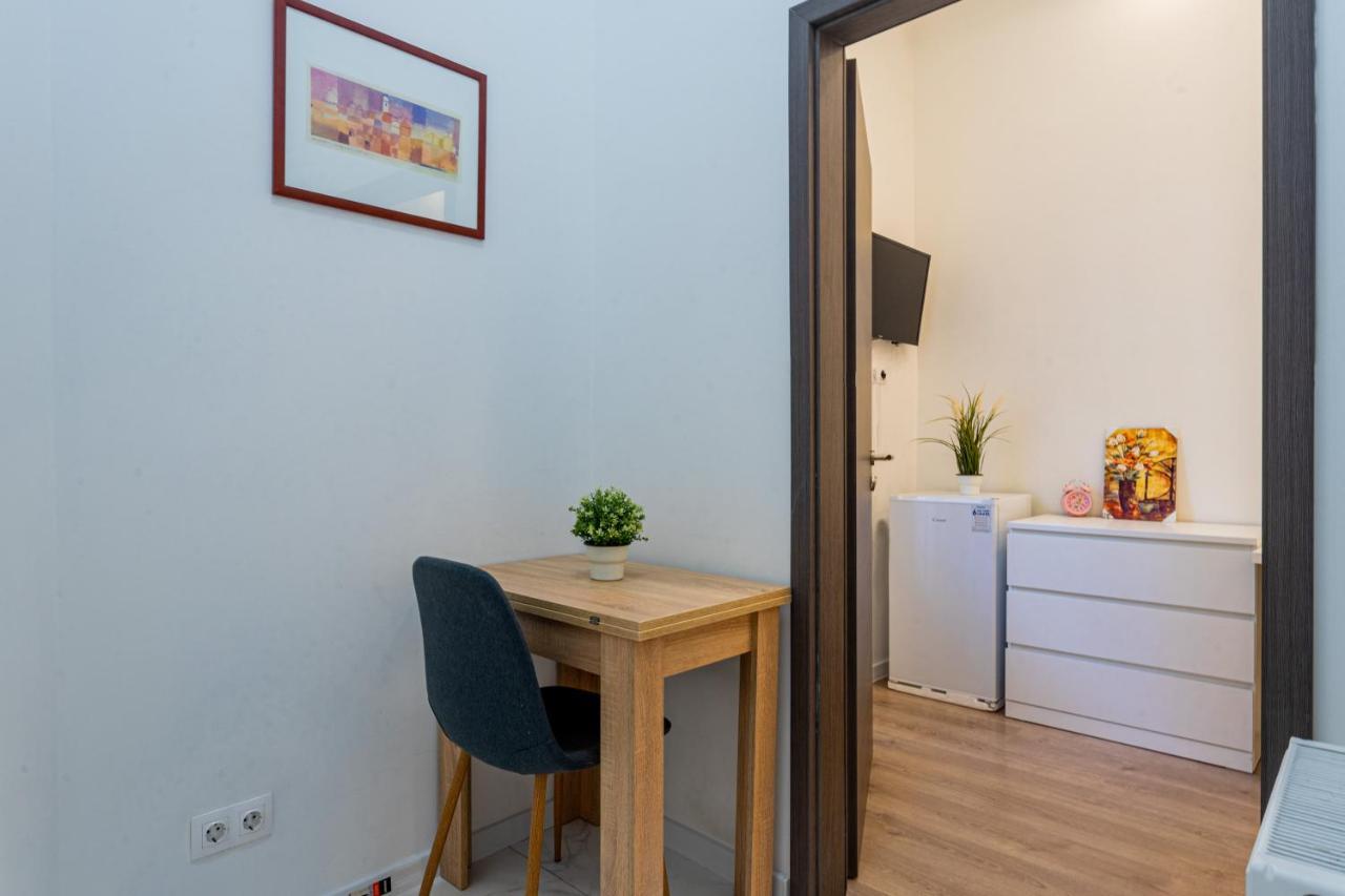 Modernized Condo At Kiraly 51 Budapeste Exterior foto